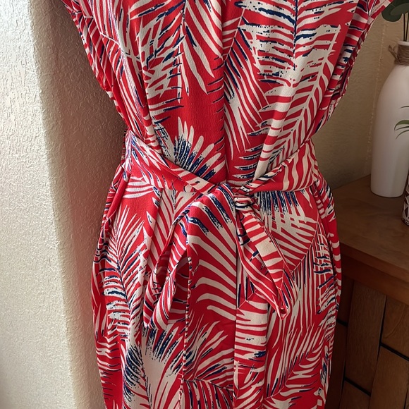 Cupshe Emmy Leafy Wrap Dress - Picture 4 of 8